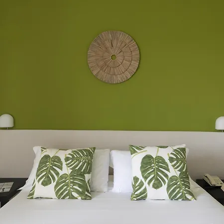 Harvey & Hotel 4*