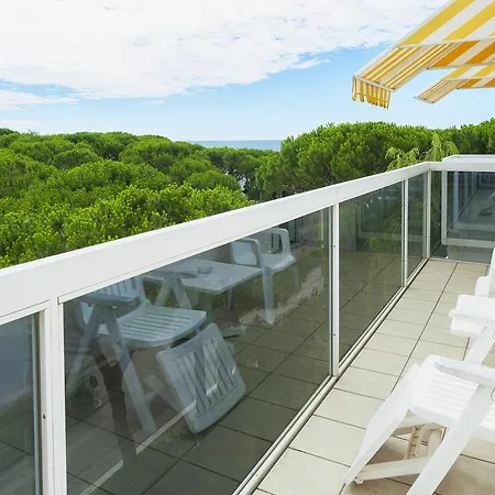 Harvey & Hotel 4*